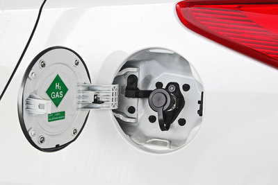 Hyundai-ix35-FuelCell Tankstutzen.jpg